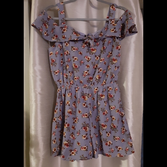 💐Lavender Floral Short Romper - Picture 6 of 6